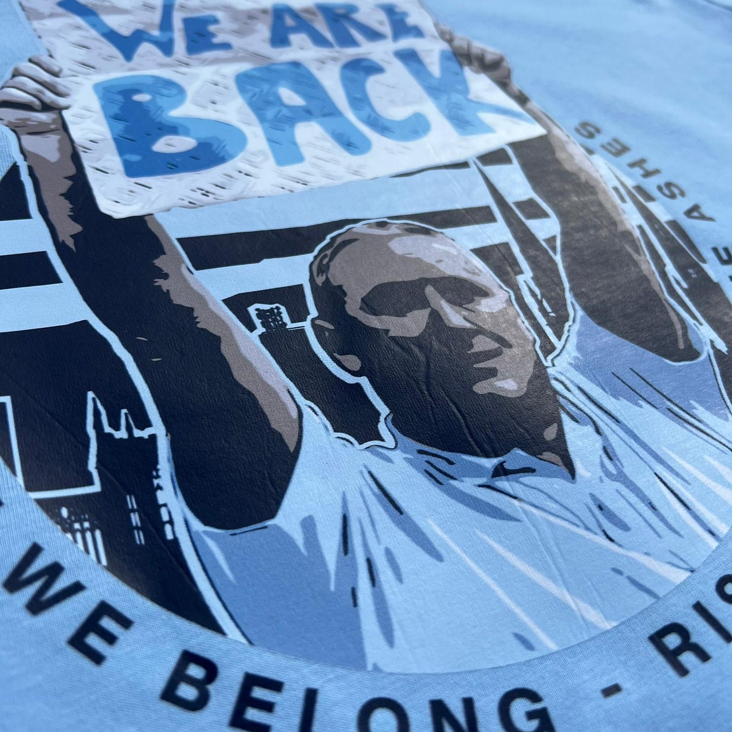 *PRE-ORDER* / WE ARE BACK - TSHIRT