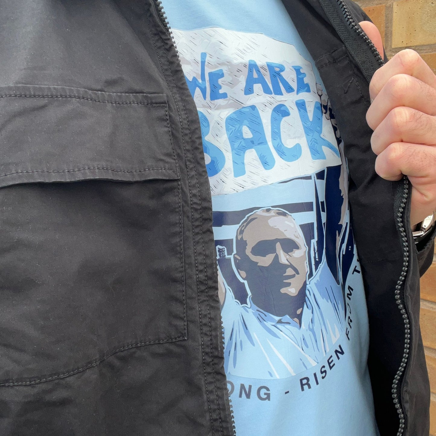 *PRE-ORDER* / WE ARE BACK - TSHIRT